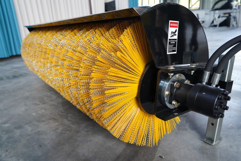 72 Skid Steer Hydraulic Rotary Angle Broom Sweeper, Standard Flow, Bi-Directional, 22” Brush Diameter